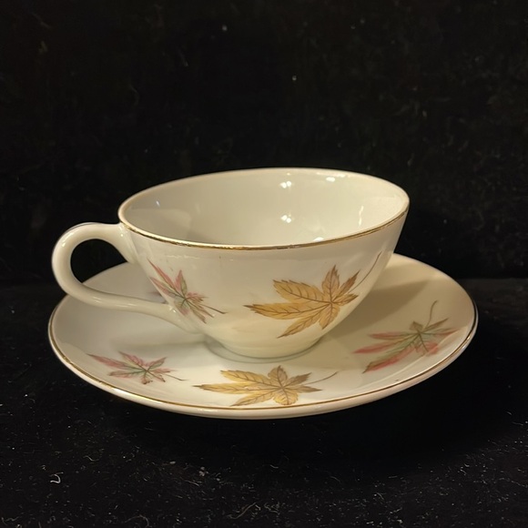 Royal Ming China Japan Maple Leaf Design Tea Cup & Saucer - Picture 3 of 10